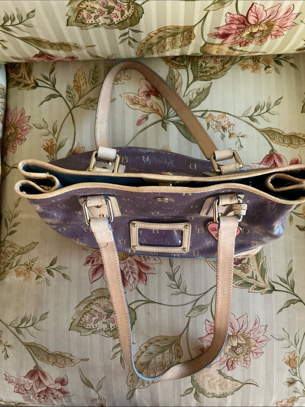 Dooney & Bourke Tote - Picture 10 of 15